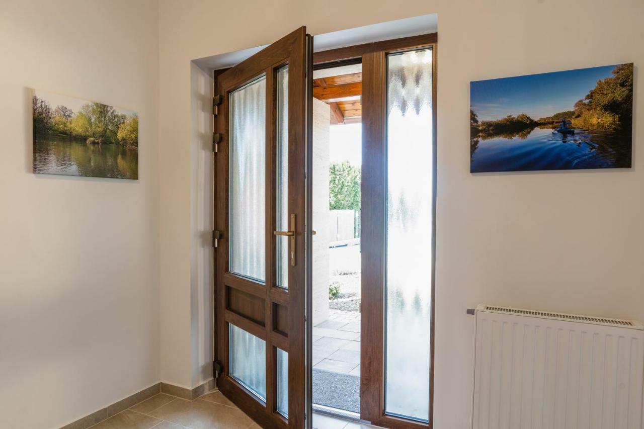 Raba Apartman Sárvár Екстериор снимка